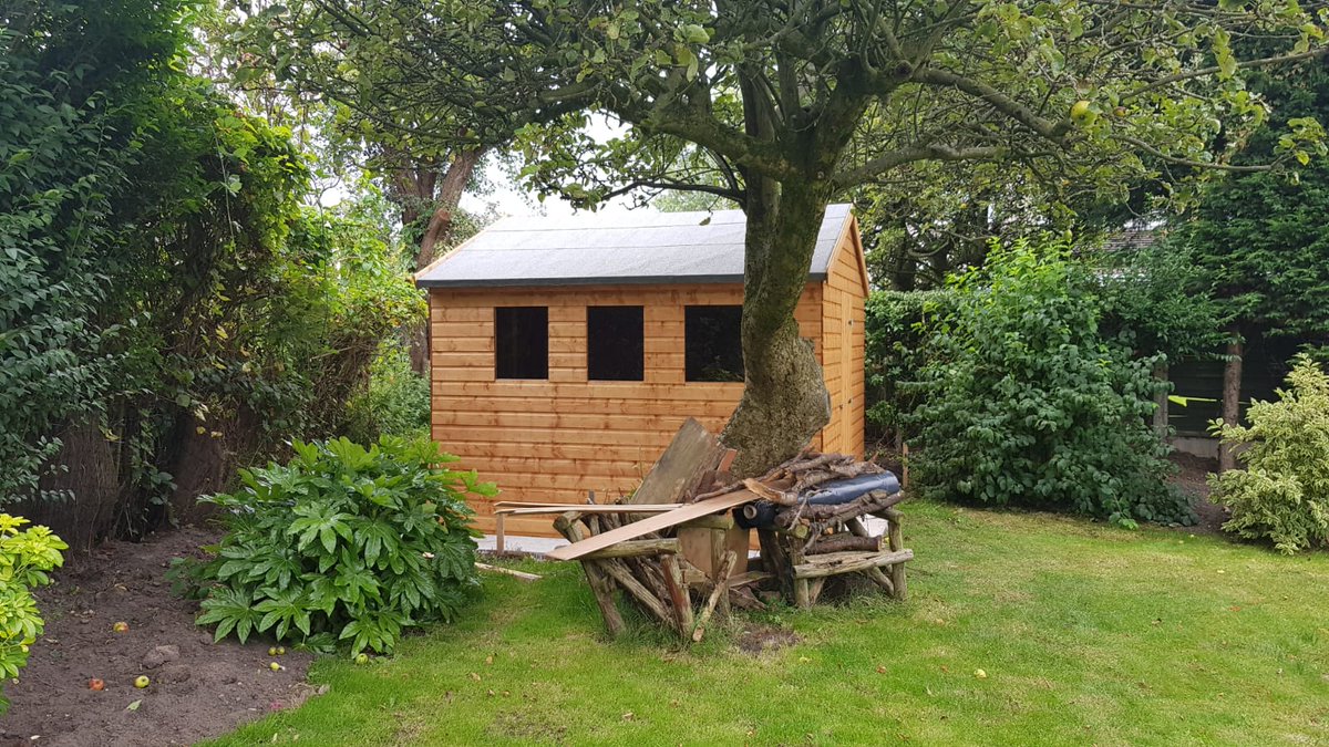 nikki4032's tweet image. Most women get excited with #prada or #Gucci .Today I got a new Shed ,only 7yrs in the making. Now to get rid of the old #ratinfested #shedfullofshit I think a hazmac maybe involved