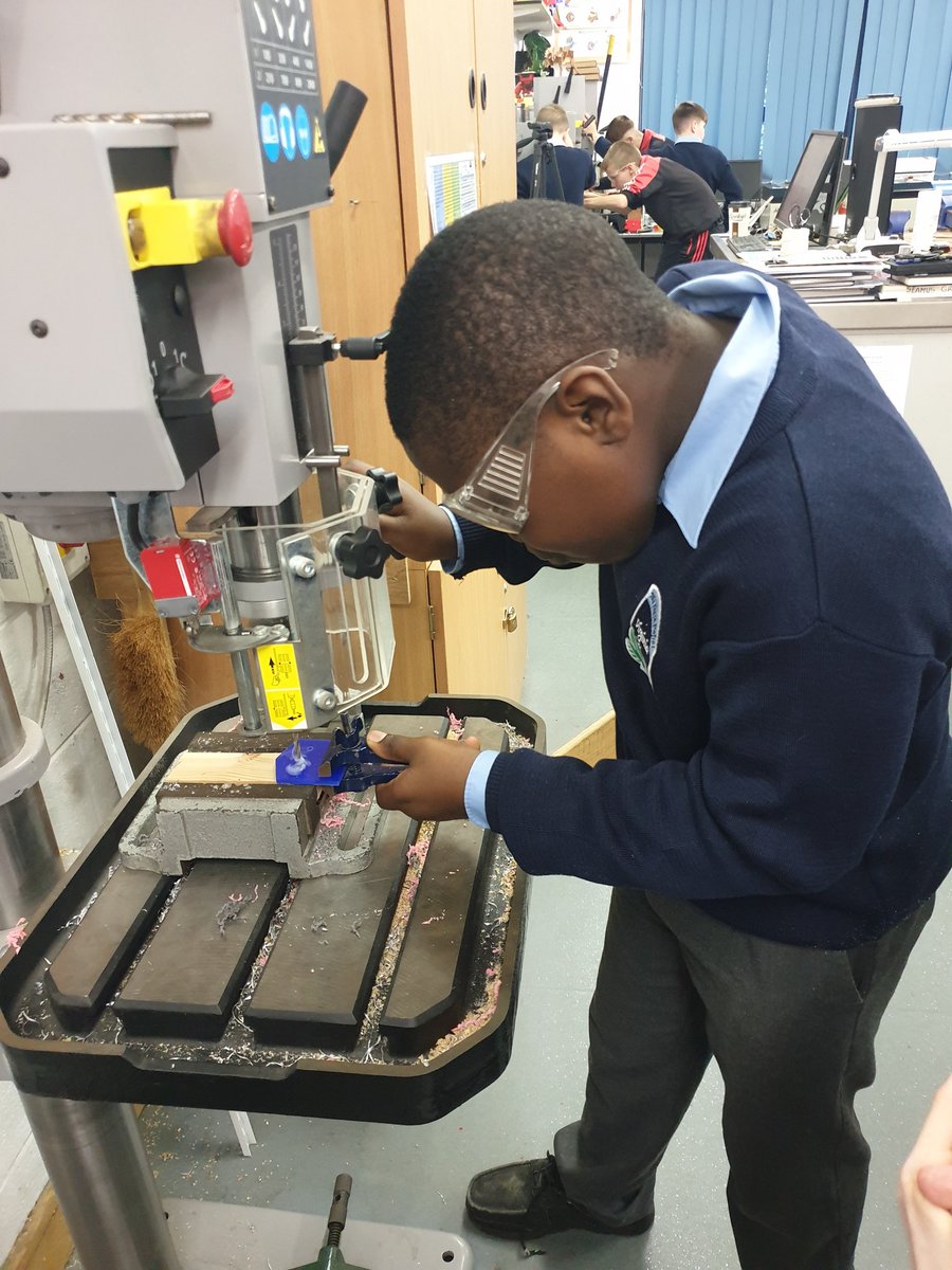 VirCollege's tweet photo. Our second year metalwork class busy at work today #stem #problemsolving #zipline #mrcomiskey @PDST_TechinEd @technology_4 @MonaghanInst @CavanInstitute https://t.co/bBedFUKy3w