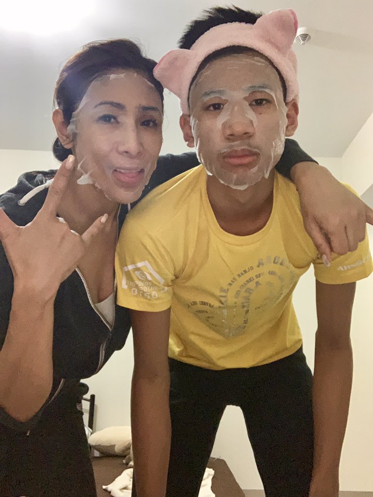 deemercado30's tweet photo. At dahil Wala Kami magawa ni @Melencio23 🤩😃😁  pa beauty nalang muna kami .... 💛💛💛 https://t.co/JK9wSsWLbQ
