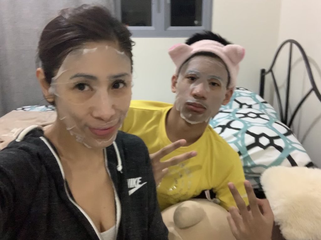 deemercado30's tweet photo. At dahil Wala Kami magawa ni @Melencio23 🤩😃😁  pa beauty nalang muna kami .... 💛💛💛 https://t.co/JK9wSsWLbQ