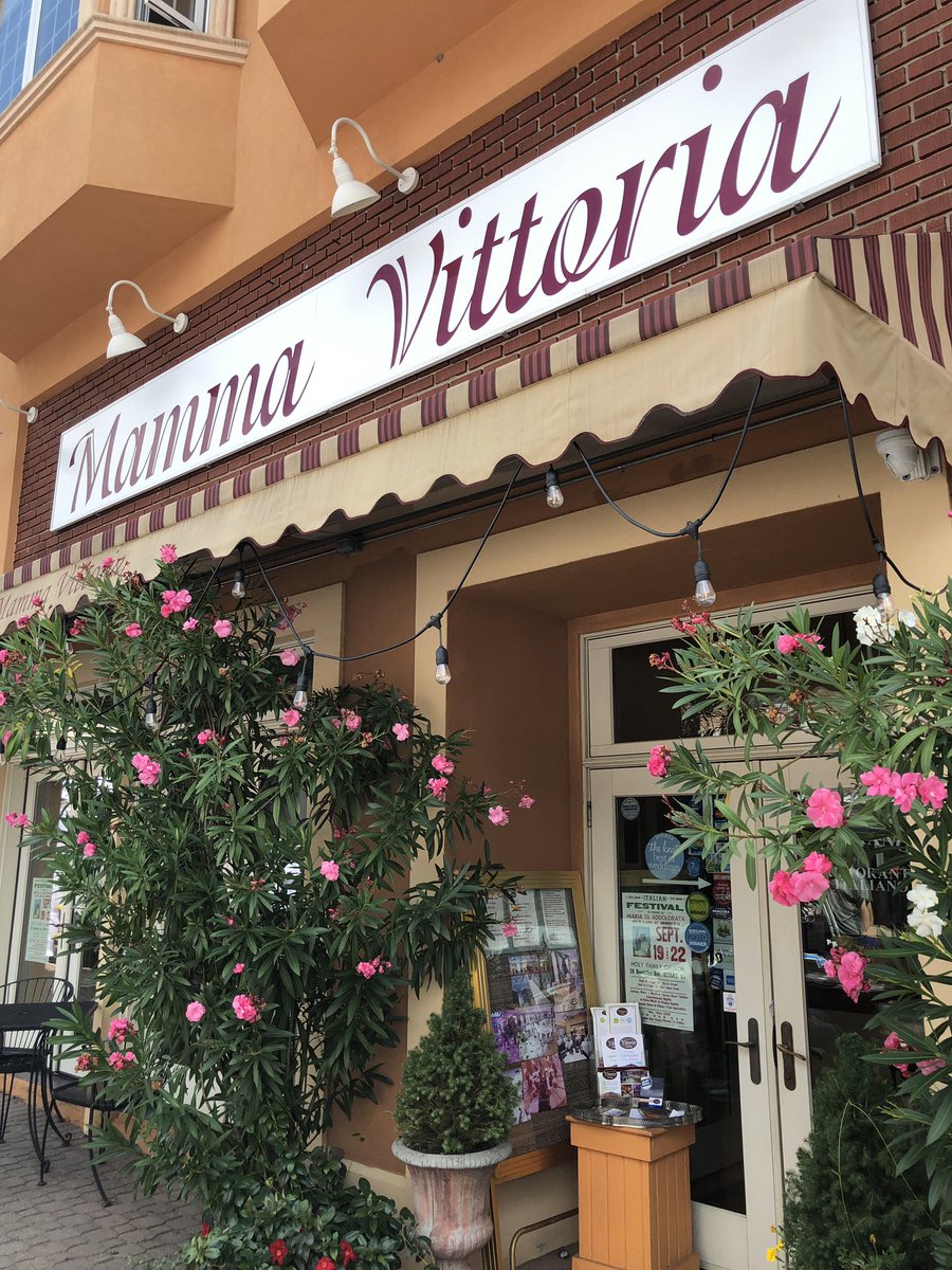 njwedding's tweet photo. For your #wedding, bridal #shower or rehearsal #dinner, visit Mamma Vittoria Catering in #Nutley, #NJ! ๐ Check out https://t.co/iK8RwTvfPE for more info and then call Nella at (973) 662-0242 for venue details and availability. #njwedding #njcaterer #njweddings @MammaVittoria1 https://t.co/UKh5KhsbKn