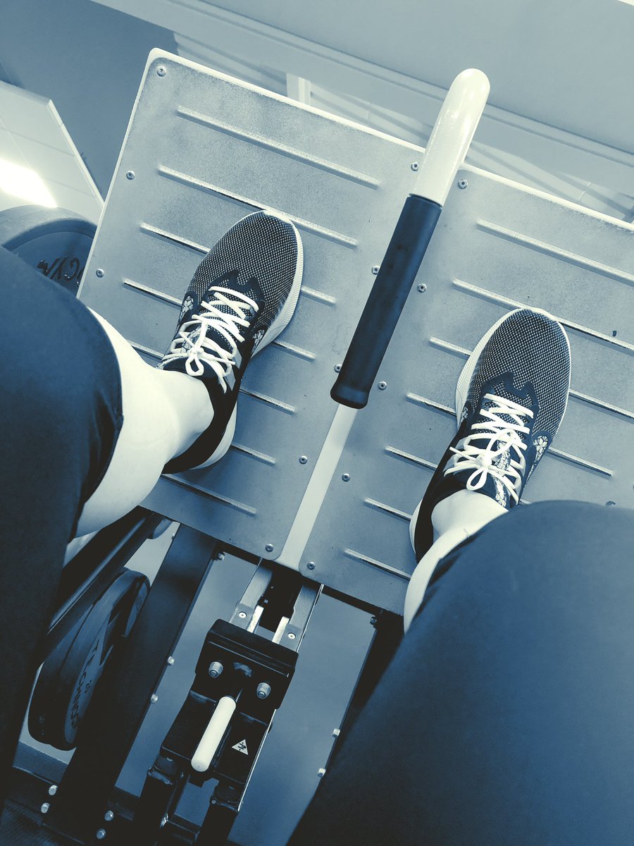 nicnicjh76's tweet photo. My view today. Fast becoming my favourite weight machine. #legpress #80kg #foursets https://t.co/86jqHmy8mK