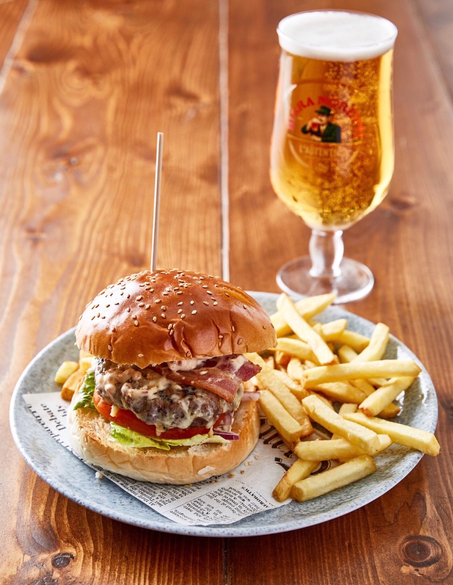 We don’t need a #nationalburgerday for our burgers! They’re too good to celebrate only one day each year!! #everydayisaburgerday