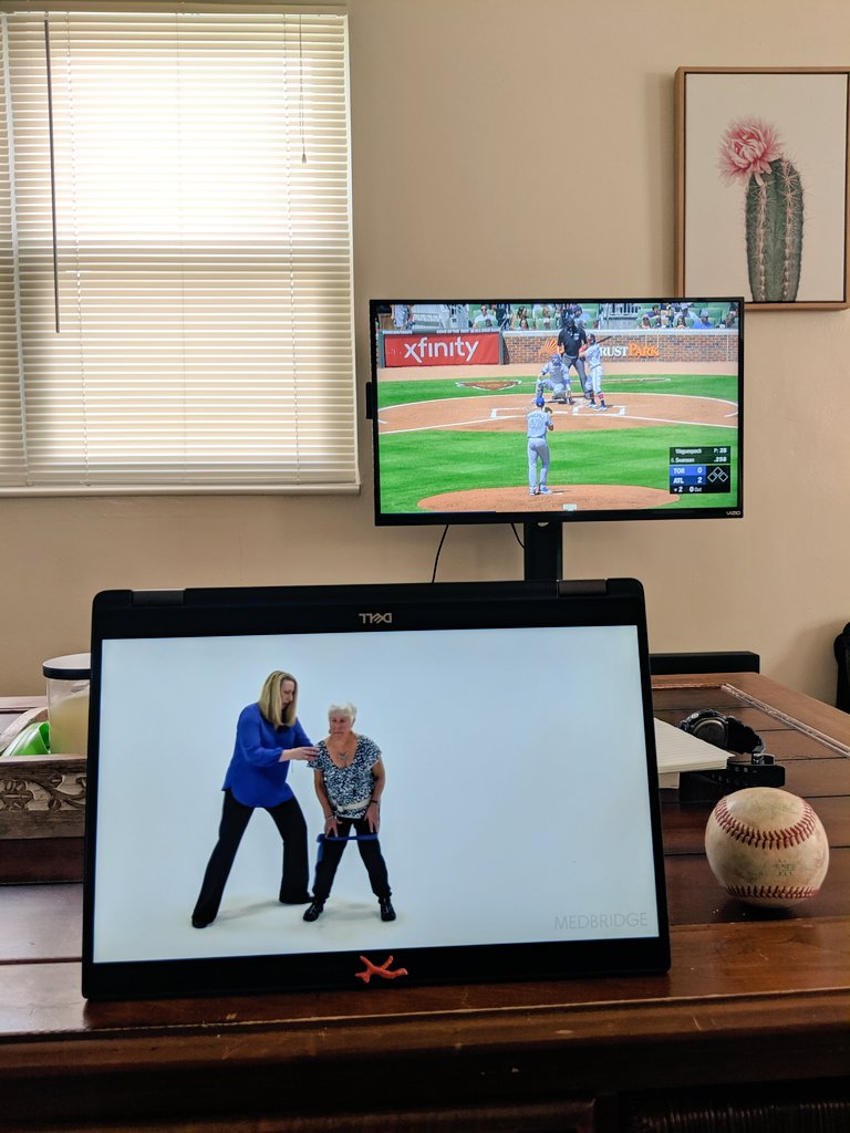 a_burger4's tweet image. @MedBridgeEd and @Braves on a laid-back Labor Day. Life's all about balance ⚖️ #NewGradPT #ChopOn