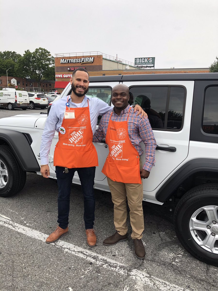 Today is an Amazing Day ✨💫with Team #1220 😁 Welcoming their New  Co-SM Bernard 🎉🎊🌟🎉🎊🌟🎉🎊 #D332 is Truly Proud of All your Accomplishment 🤗🙌😊 #ProudDM 🤓