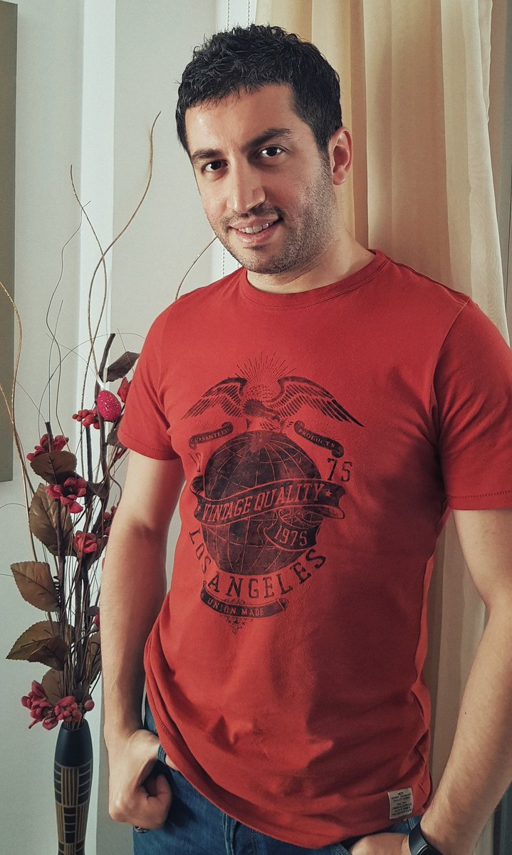 SimorJalal's tweet photo. قد تنمو الصداقة لتصبح حباً ، ولكن الحب لا يتراجع ليصبح صداقة . (بيرون) / مارأيكم صح ام خطأ ؟؟ ❤
#سيمور_جلال https://t.co/ZA7cGiRbPK