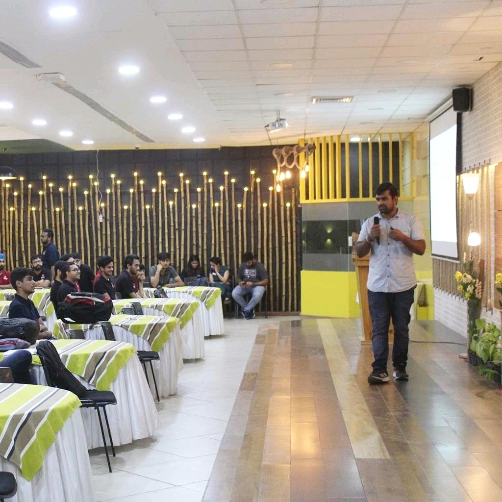 cammykamal's tweet photo. Google I/O Extended 2019, A Event organised by Developer student club Chitkara conducted on 23 August, 2019. Talk covered all the new features in Google Assistant.

#actionongoogle #aogdevs #googleassistant

@ActionsOnGoogle @chatasweetie @GoogleDevExpert @sidagarwal04 https://t.co/MQuBiinxS2