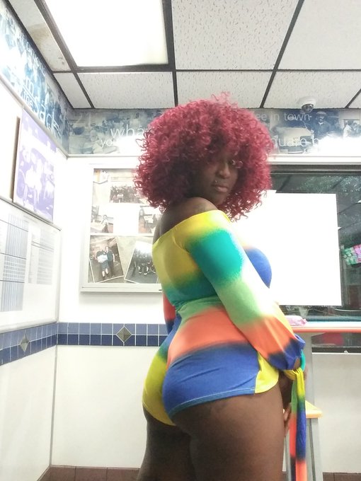 Omw to di parkway. Ready to party https://t.co/AKZPltUJY7
