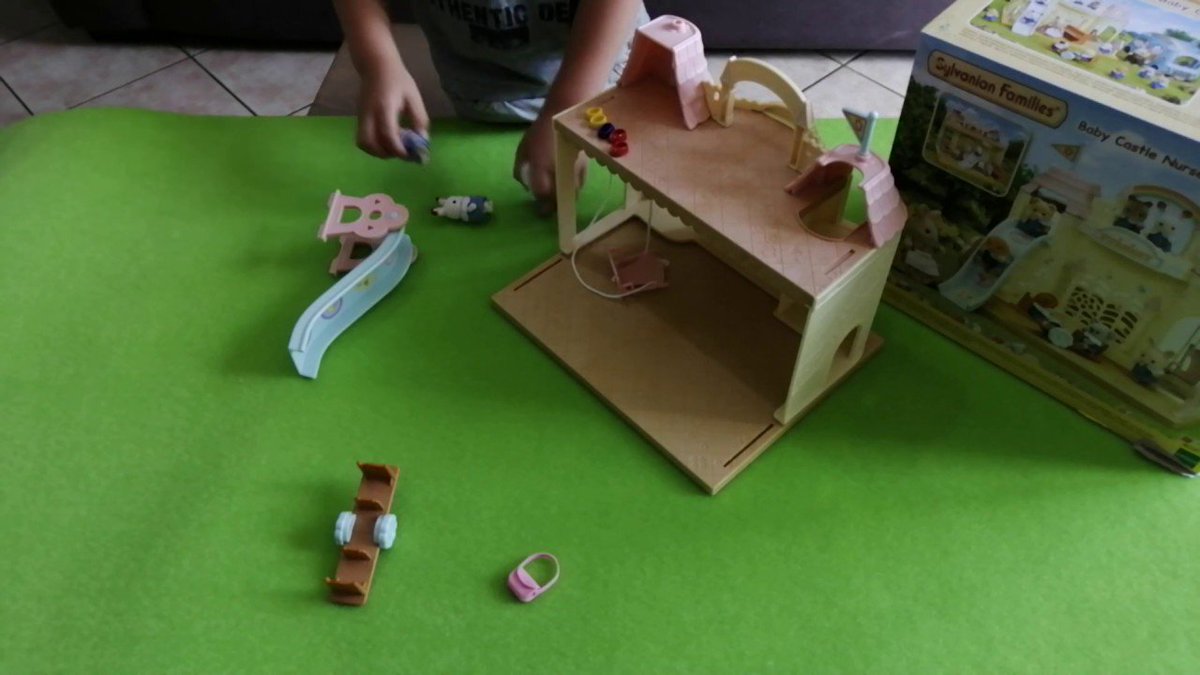 MamanProfite's tweet image. Hugo découvre les Sylvanian's

youtu.be/j8X0N77FAxs

#jouet #sylvanian