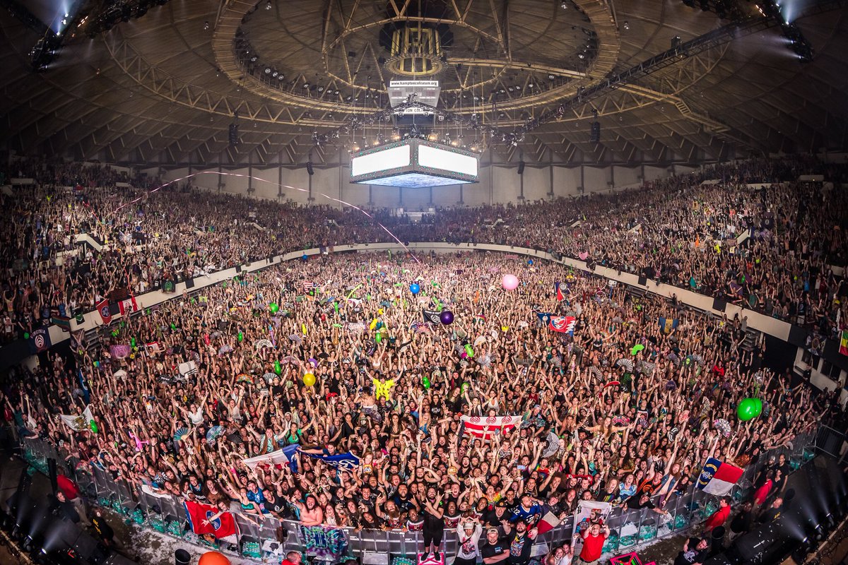bassnectar's tweet photo. THANK YOU BASS CENTER XII!!!! We are so deeply grateful for the magic of life, to be together in moments like this ❤️🙏🏼🙏🏼🙏🏼 #BassCenterXII https://t.co/j9c0aCZg8B