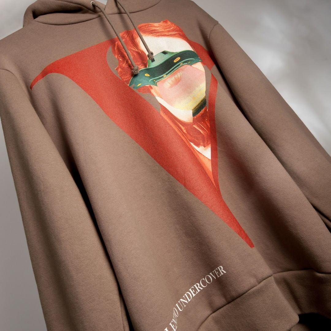 sivasdescalzo's tweet photo. Contemporary tailoring meets a streetwear attitude on the first collaboration between @undercover_lab and Maison Valentino. Available soon at SVD. #svd #undercover #undercoverlab #juntakahashi #valentino #aw19 https://t.co/ZBng15KwWk