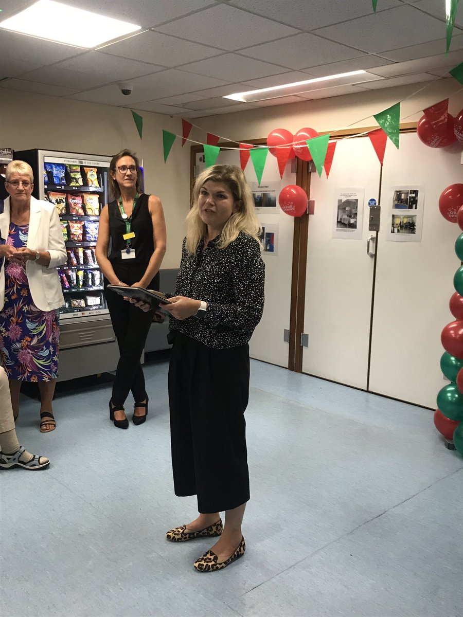sharonraymond50's tweet photo. Bracken’s extension opening ceremony. A huge thank you to the PDLF for raising enough money for this to be possible #haemteam #dreamteam https://t.co/wzMSvRagfP