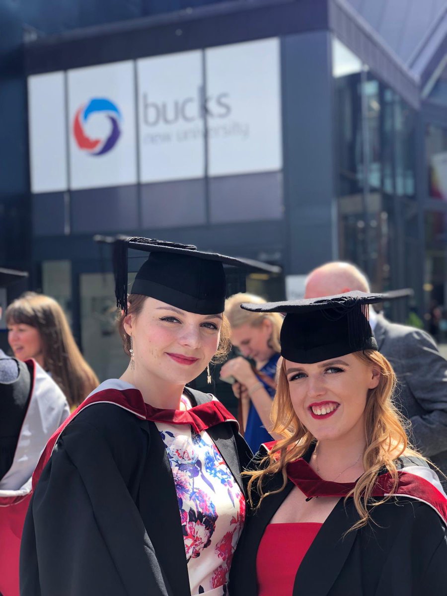 _SarahBritton_'s tweet photo. It’s official Im officially a graduate! I’m very proud of what I have achieved, and all my fellow graduates. 
To the class of 2019 you officially smashed it! #Graduation #graduated #graduate2019 #classof2019 @BucksNewUni #bucksnewuni #musicaltheatregraduate #celebrate https://t.co/ExmjkbvDTG
