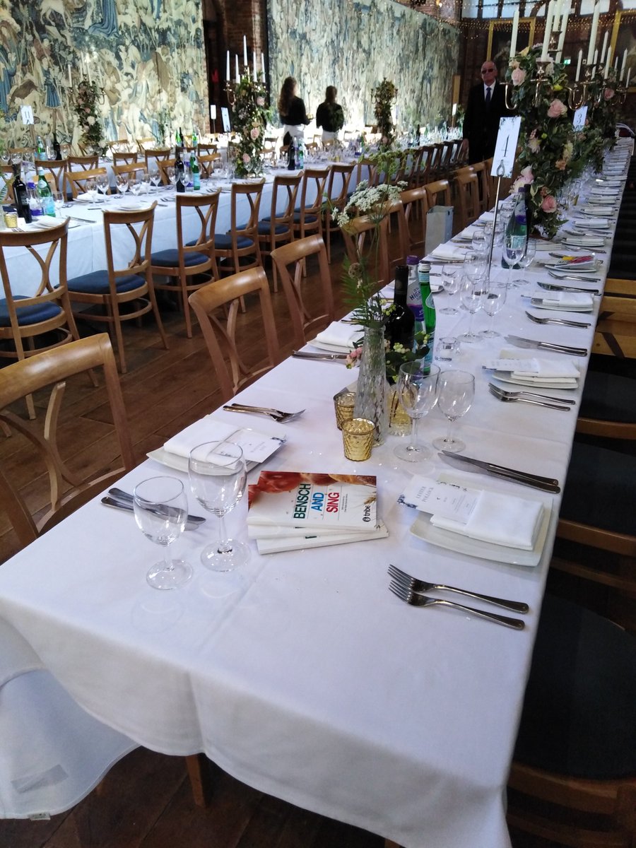 UnitedSynagogue's tweet photo. We were delighted to spot our beautiful benchers at this gorgeous wedding last night with KLBD caterer @CeliaClyne. You can buy your own for just £2.49 and we offer a whopping 25% discount for purchases of 50 copies or more. Details via: publications@theus.org.uk https://t.co/YPTgk7PbB5