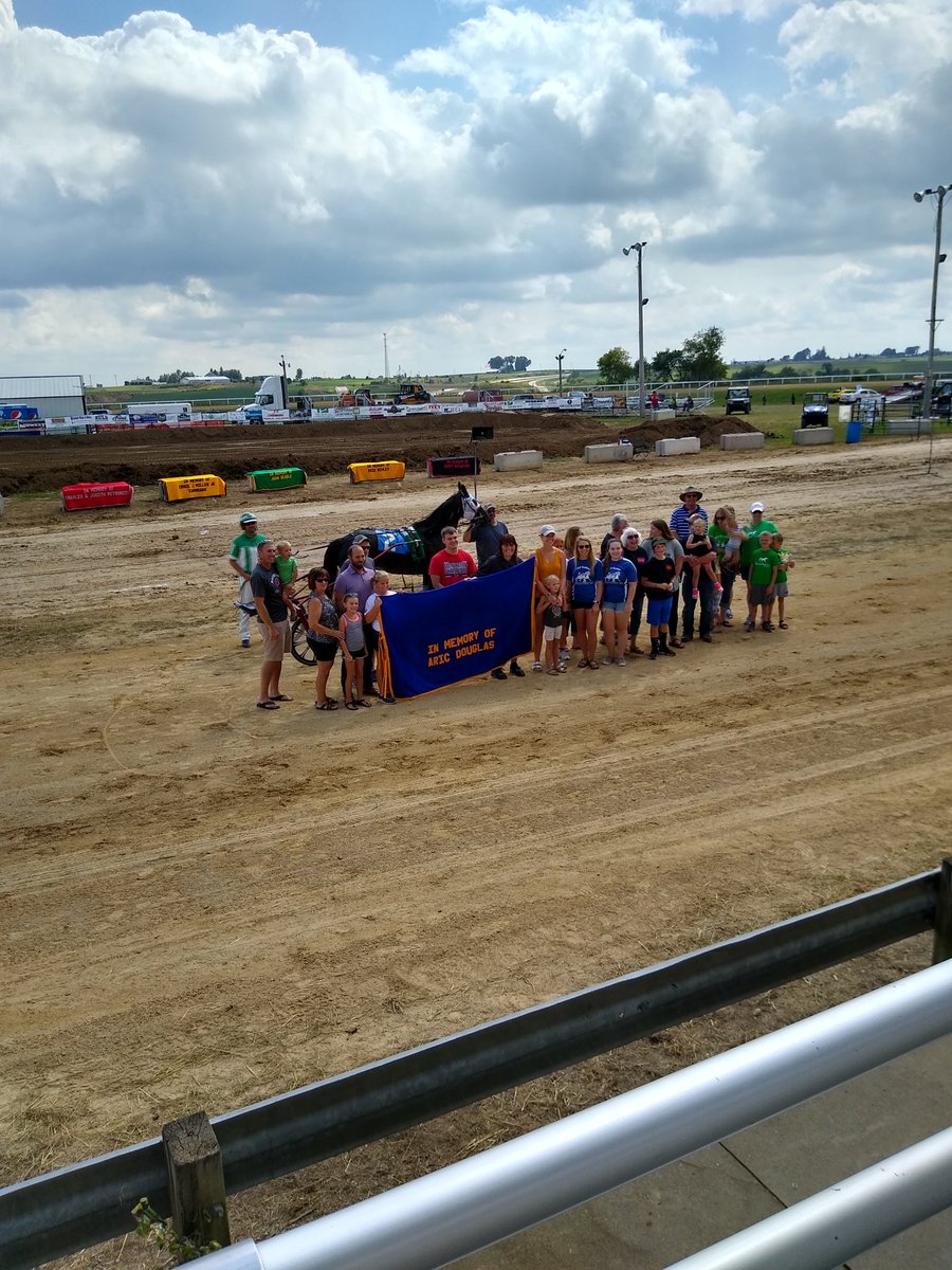 WIHarnessRacing's tweet photo. Race 3, has ROCKY REGAL coming in 1st in 2.02 flat. Driven by Gabe Wand. Congratulations!! https://t.co/JIssEcswOu
