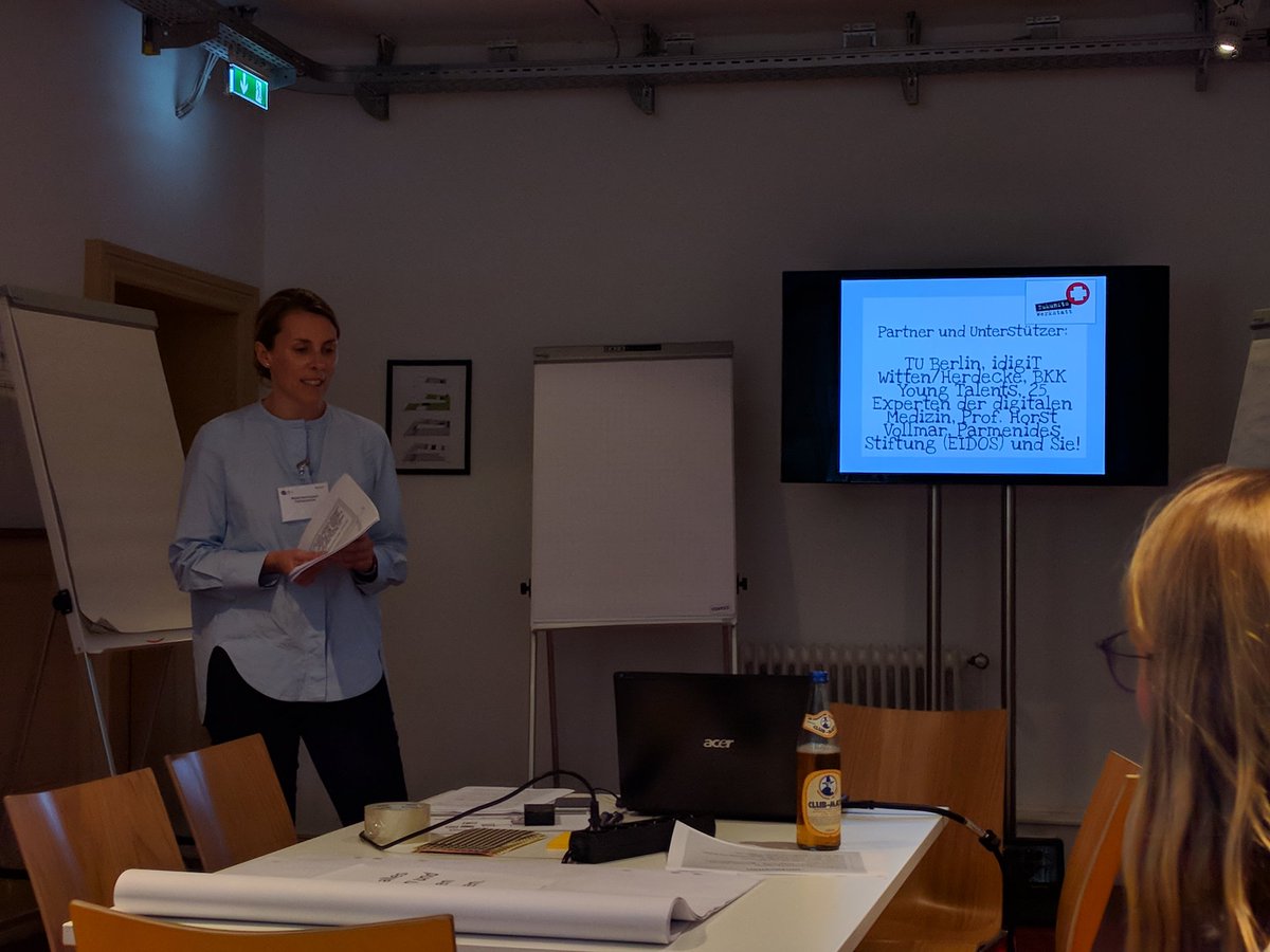 motognosis's tweet photo. #Zukunftsforschung workshop on ambulatory care with Maike Henningsen at the @hih2025 @hlthhack, cool #DataScientific approach to generate scenario clusters of possible outcomes! 🤓
Also: @jensspahn crashing the workshop was a fun moment. 😅
@bkkyoungtalents @i_d_i_g_i_T @TUBerlin https://t.co/TKFQl3d8Z0