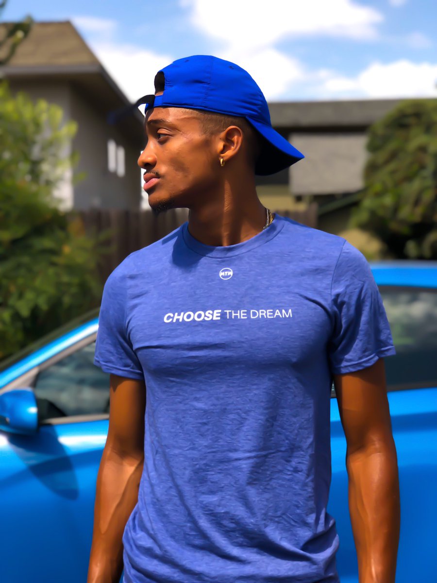 Alazon_'s tweet photo. “ Choose your dream, “ work towards your dream and believe in your dream.
•Ⓜ️
Smoove design by: @gomakethemost
•Ⓜ️(Original post on IG @alazon_)
#Alazon3 #teamalazon #makethemost #shirt #model #modellife #modelswanted #modelsearch #modelingagency #sexy #blackmen #blackmodels https://t.co/jGa98zulKQ