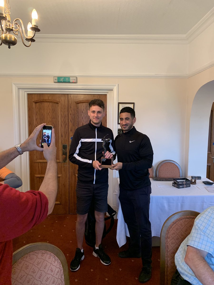 Great afternoon at <a href="/TheWilmslowGC/">The Wilmslow Golf Club</a> for the BBC Sport Golf Day. Congratulations to Josh who took the title - beat me by a shot 😱😱😱
On my way to Westminster for #BBCBreakfast in the morning