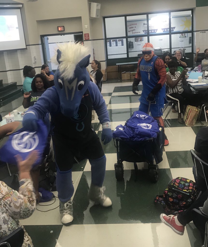 AISDCounselors's tweet photo. Elementary Schools Counselors enjoyed a visit from the MavsMan and Champ. They are ready to promote anti-bullying on the AISD elementary campuses. #aisdschoolcounselors #umatter #mavsman #dallasmavericks #leadingthefuture https://t.co/qvdMSJakWV