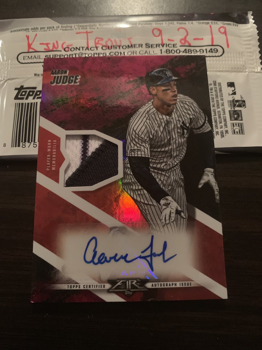 TheKingTrout's tweet image. 🔥🔥🔥🔥🔥🔥🔥🔥🔥🔥 Topps Fire 🔥 🔥🔥🔥🔥🔥🔥#AaronJudge @yankees #/10 #sickpatch @SHOWYOURHITS @HobbyConnector #TargetExclusive