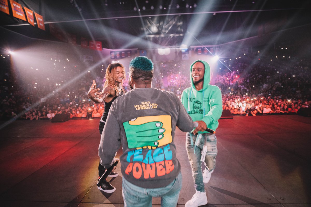 thegreatkhalid's tweet photo. last night in El Paso https://t.co/MEBIgHRv2P