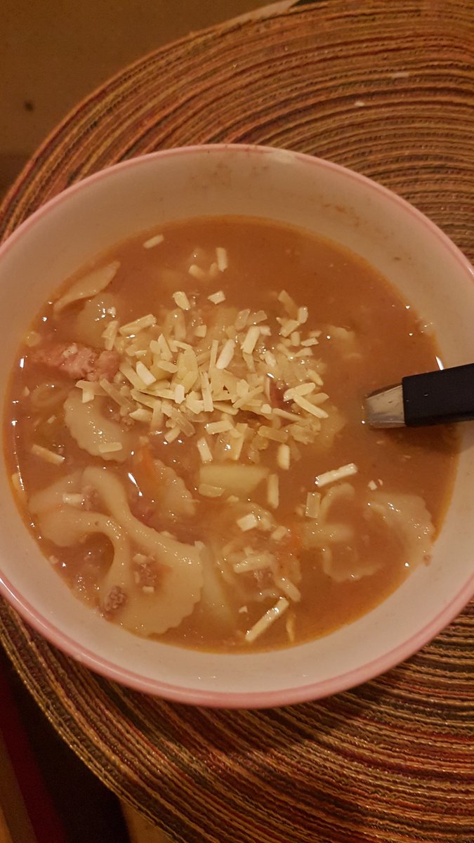 monica3310's tweet photo. Cada día un nuevo experimento en la #sopera.
Guisolfo de fideos, un éxito!!! https://t.co/QIA8dMvwQF