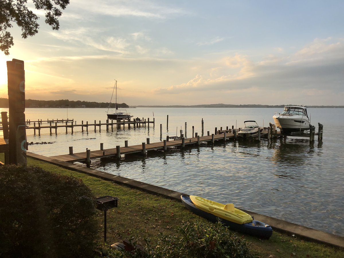CollinAthas's tweet photo. Happy Labor Day Everyone!😊
- 
I hope you all had a nice weekend celebrating the holiday! I got to do some boating in Ocean City today.
- 
Summer might be coming to an end, but the music is not. See you later this week!😉
#oceancity #landscape #sunset https://t.co/ouOrJGnTOB