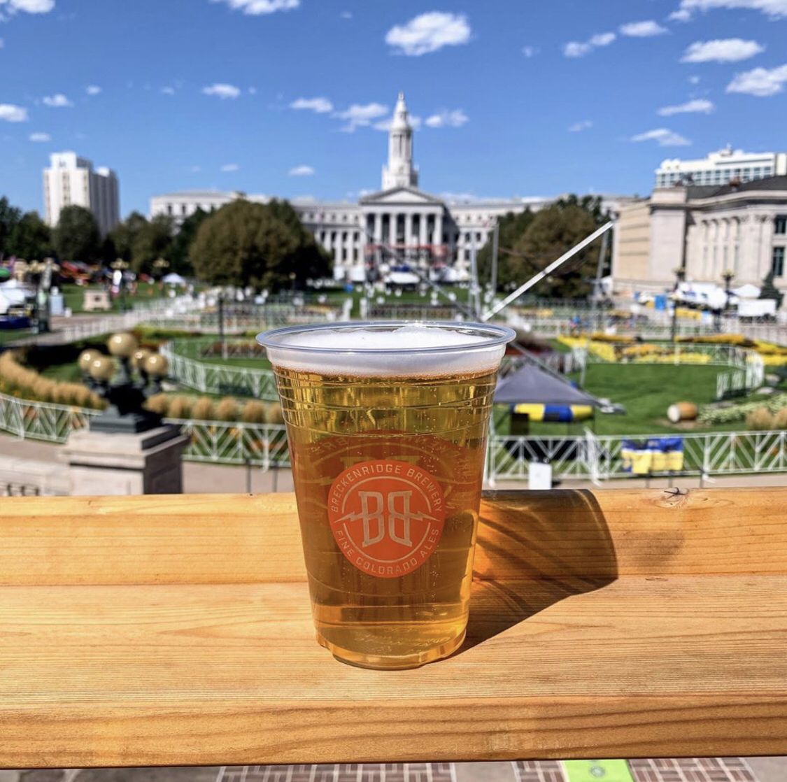 Happy Labor Day Nightlifers! We hope you got outside and enjoyed a cold one on this beautiful day with friends and family! 

Cheers to those final weeks of summer!

Photo via <a href="/BreckBrew/">Breckenridge Brewery</a>