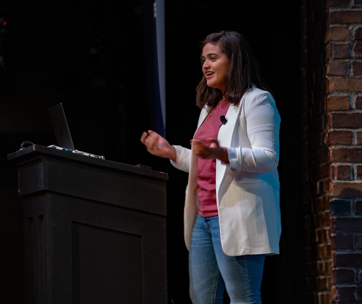 ChainReactConf's tweet image. ICYMI #ChainReact2019 album is almost ready. More photos from @kulkarniankita9’s talk, and all the fun in between will be up soon! Sign up for our mailing list to be notified when they&apos;re up: mailchi.mp/infinite/newsl…
