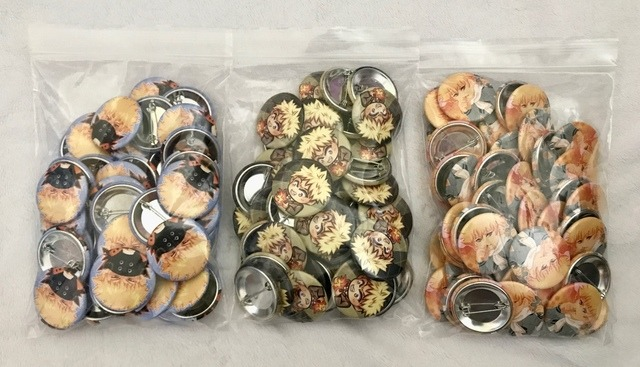 OfafZine's tweet photo. ‼️PRODUCTION UPDATE‼️
-All merch received except charms
-Mods Iida and Uraraka will order the zine sample this week
-We will be able to estimate when shipping can begin when info about the zine printing and charm production comes in
Full update: https://t.co/0GOAKeDO21 https://t.co/65UjOKtMQV