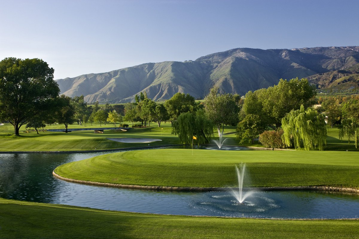 thescga's tweet photo. “There may not be many gunslingers left to confront on the fairways, but the locale is still serene and the surrounding mountains impressive.”
This #ClassicCourse will leave you daydreaming about the Wild West 🤠🐴 @PaumaValleyCC
READ MORE: https://t.co/w2968ATG9r https://t.co/Pt1fdUjWo3