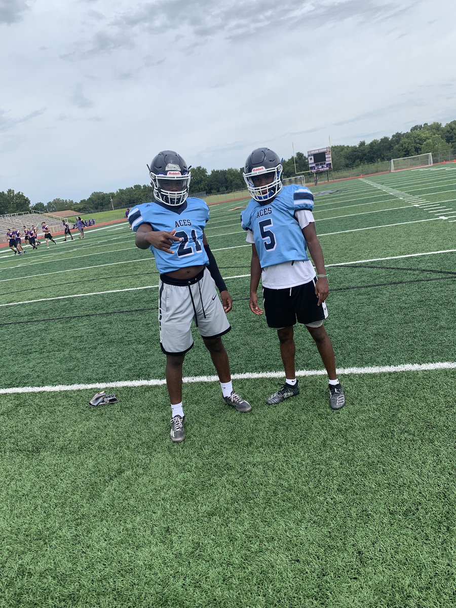 tavi_agnew's tweet photo. Game week 😤 time to prove the doubters wrong 🦍 @CaquoyPatterson 🏈 https://t.co/wzyvLEO5i6