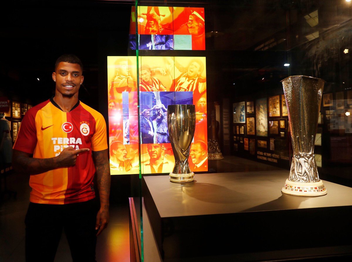 LeminaM_13's tweet photo. It's time to roar 🔥🦁
Hello @GalatasaraySK 👊🏾
#TonicLikeLeminade #Galatasaray https://t.co/rOSjWEfmXQ