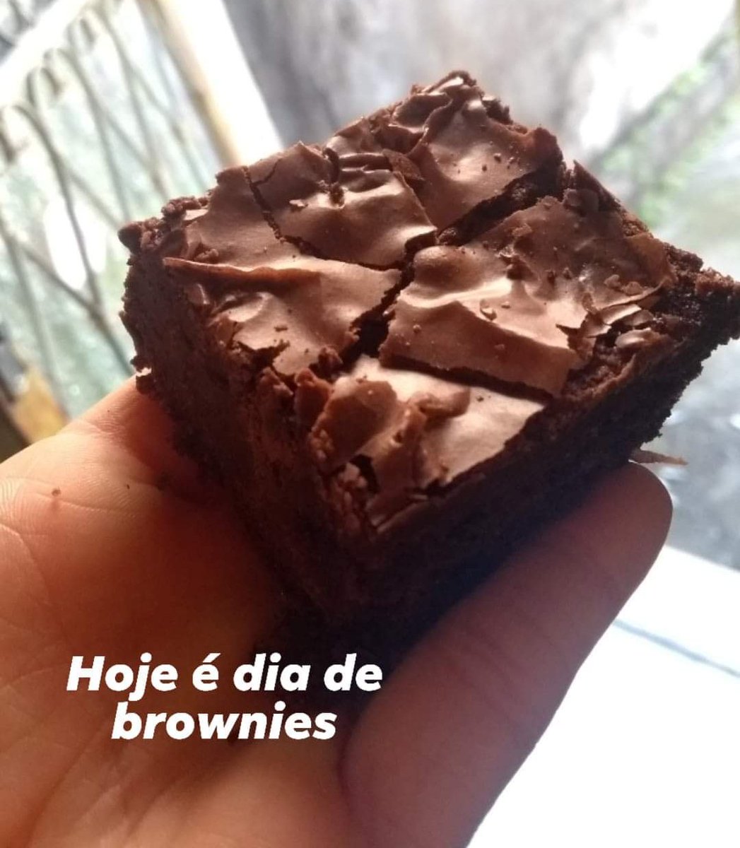 llomafarro's tweet photo. Boa tarde galera! Passando p informar q trabalho com a venda de Brownies. Essa delicinha recheada com 7 tipos de recheios diferentes a tua escolha! Também aceito encomendas para festas. Qualquer coisa só chamar na dm!

Se puder dar aquela moral no RT, e seguir o insta obrigada ♥️ https://t.co/EOnbZAYRym