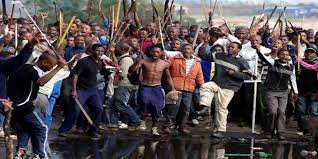 LubayaClaudel's tweet photo. En tolérant les violences xénophobes contre les africains, le Gvt sud-africain s’est rendu complice et coupable de ce drame. Il en porte toute la responsabilité. L’Afrique n’est pas un continent, c���est un pays, une nation dans laquelle la xénophobie n’a pas sa place https://t.co/CjBh04UOZt
