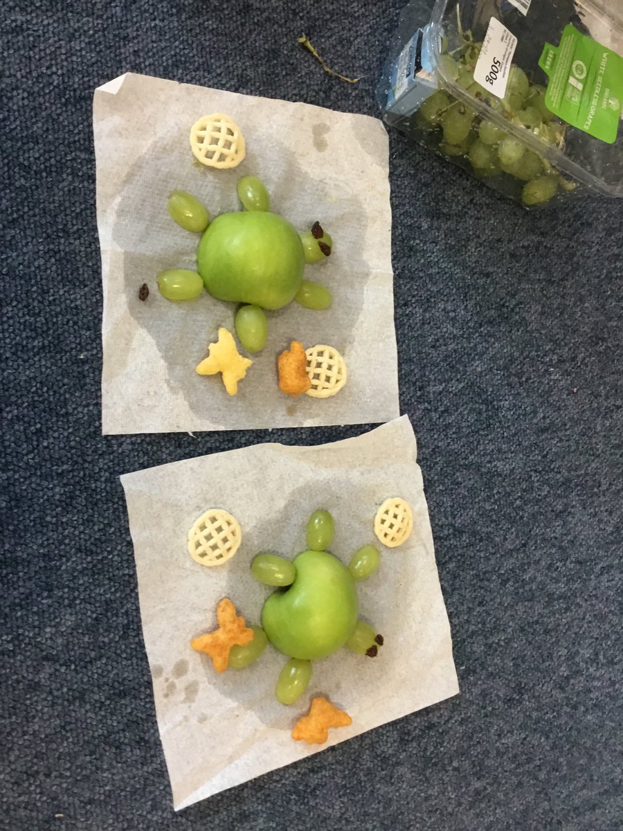 StBernardsPS's tweet photo. Primary 1a made ‘Twiggles’ using apples and grapes 🐢😊🐢 @mcgeoch_hazel @PATHSEdUK #PATHS #twiggle #strategies https://t.co/L60Fr5tnaG