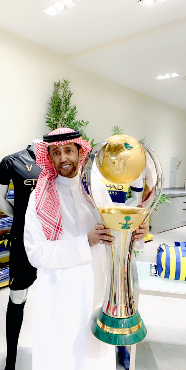 #محب_العالمي_عبدالعزيز_بغلف
العضو الداعم عمله (صعبه) في زمن الترزز (والشووو) الاعلامي
العاشق العالمي (عبدالعزيز بغلف)
ضرب اروع الامثله للعشق والدعم