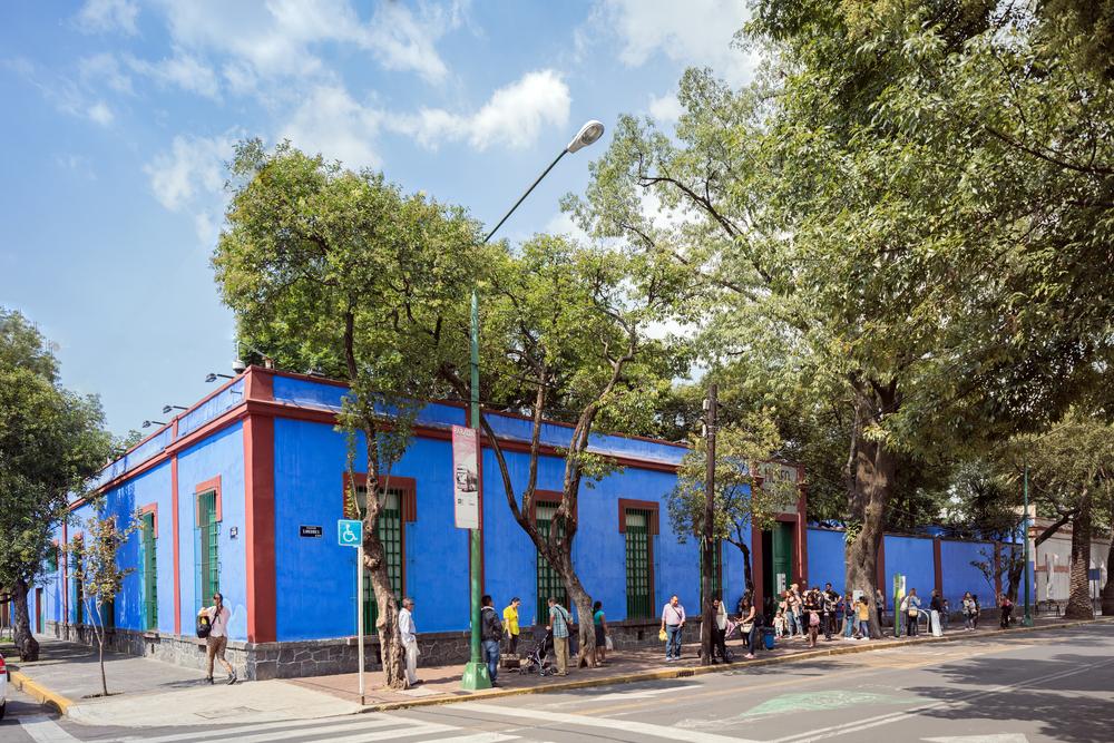 EnterpriseMex's tweet photo. ¿Sabes quién habitó la Casa Azul en la Ciudad de México?  Pista: "Pies para qué los quiero si tengo alas para volar" Aprovecha este puente, reserva tu auto y visita esta casa/museo. ¡Descubre México! 🇲🇽🇲🇽🇲🇽🎉🎉🎉 https://t.co/HVmYT5loPB https://t.co/K8C38KT8qL