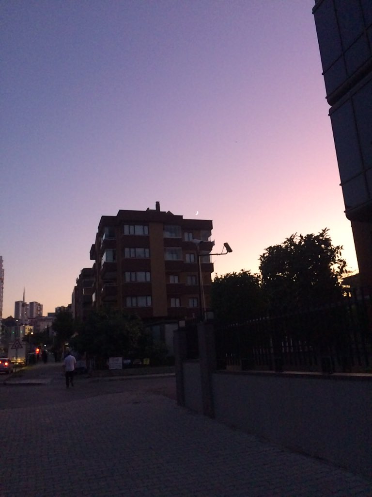 Hayaller gerçek olsa..👫