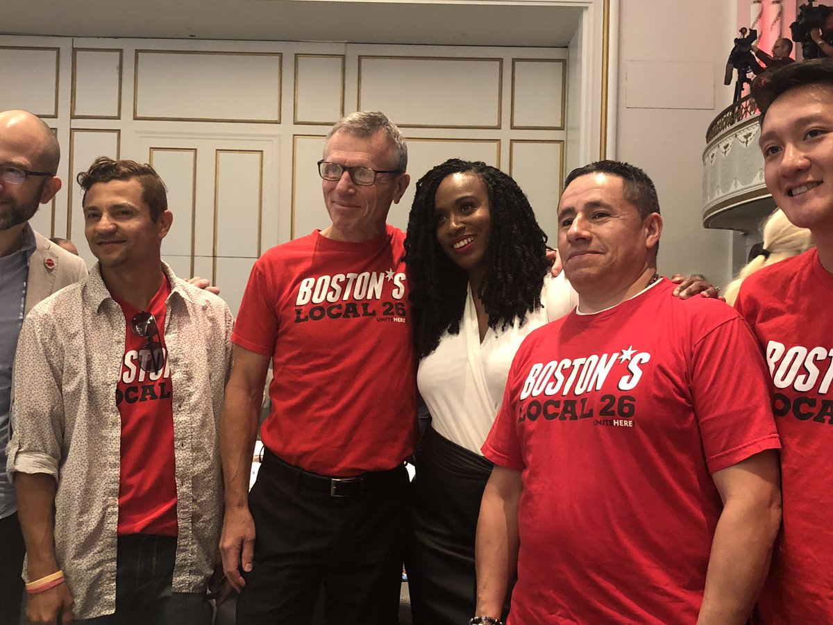 astguillen's tweet photo. On this Labor Day and every day I am proud to stand with our union brothers& sisters, advocating for fair wages and benefits for all working families. Joined @MassNurses @CPAJustice @UNITEHERE26 at #GBLC breakfast& @32BJSEIU Rally. #bospoli #betterbostonforall #UnionStrong https://t.co/iwvqkIR4zB