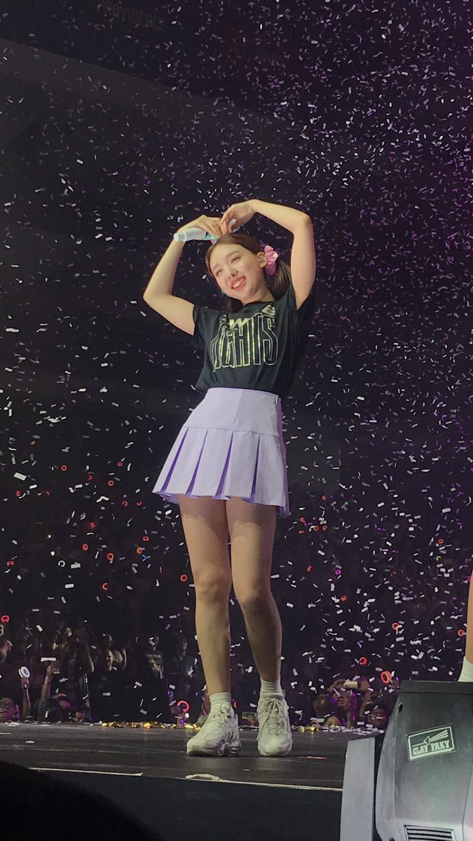 TwiceTeam's tweet photo. ♡ nayeon ♡ https://t.co/Y2qKCM4evq
