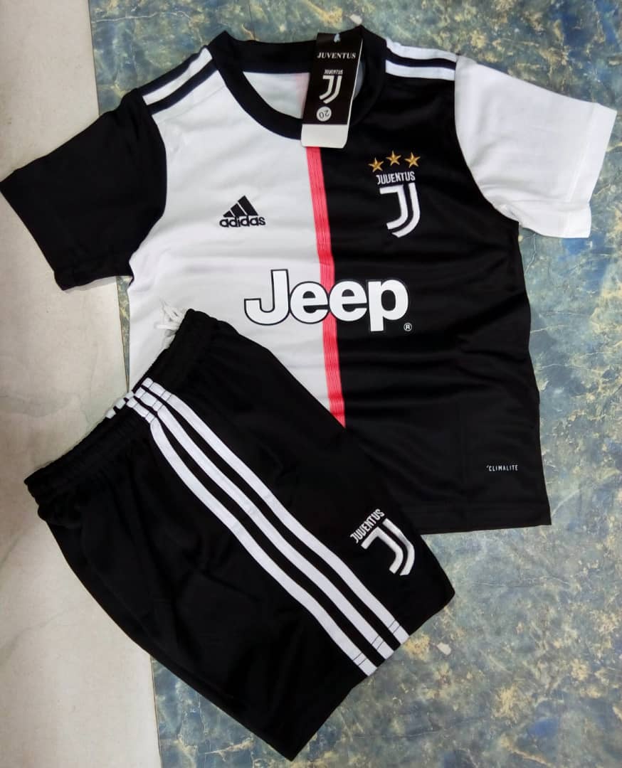 Forza Juve  #blacklabel got you covered #8,000 for jersey #2,000 for short All sizes available Quality  Affordable price  RT