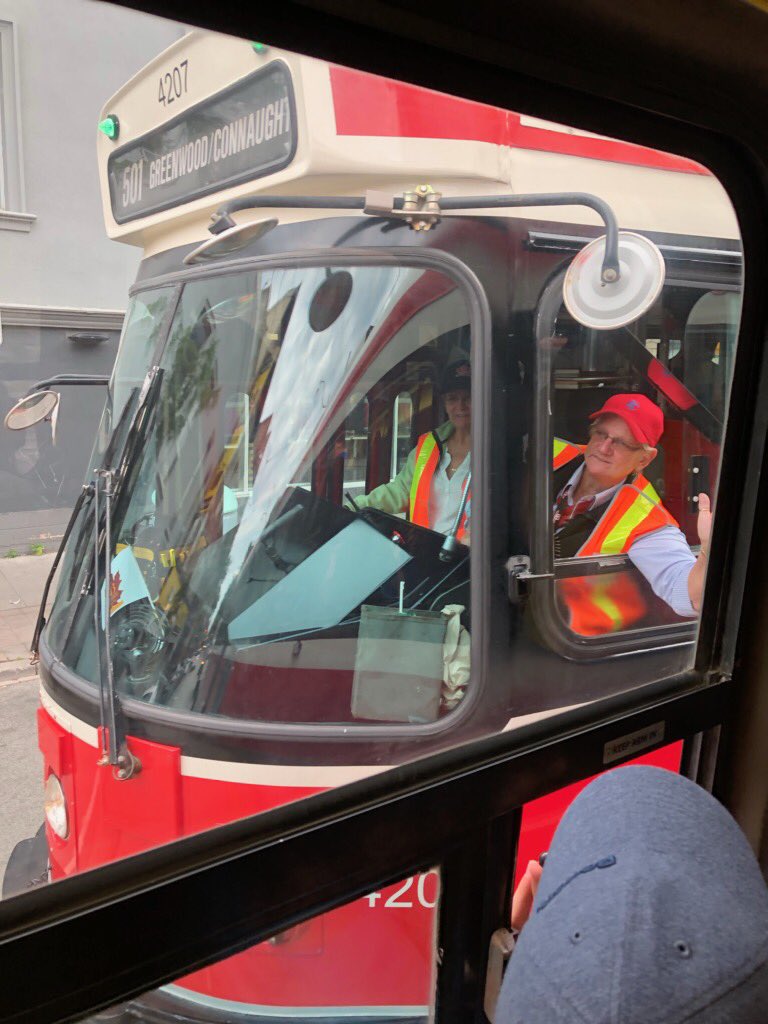 plg_and_poli's tweet photo. Last day of #ALRV #TTC streetcars. https://t.co/uC8ygboXUd