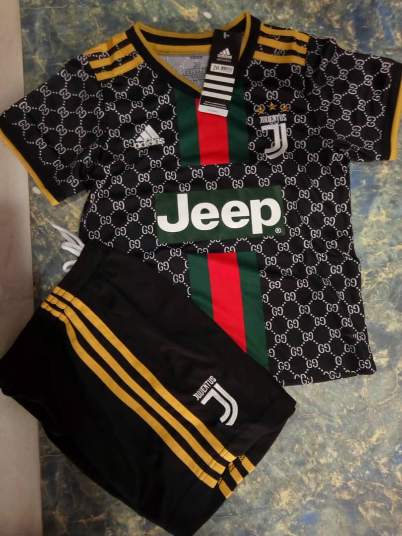 Forza Juve  #blacklabel got you covered #8,000 for jersey #2,000 for short All sizes available Quality  Affordable price  RT