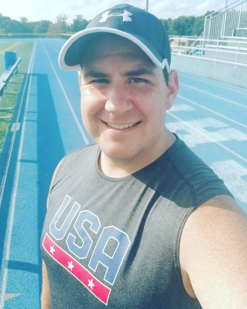 runspirational's tweet photo. Light &amp; easy 3.5 miles on the track 2make sure itwas easy on my legs Awesome sweat but wow the humidity Glad it was a slow pace 2day Making sure I #kfg Happy Labor Day!
#runspirational #berunspirational #run #running #runner #runningdownmygoals #kdubsruns #beatyesterday #runhappy https://t.co/p15n5Cnxy1