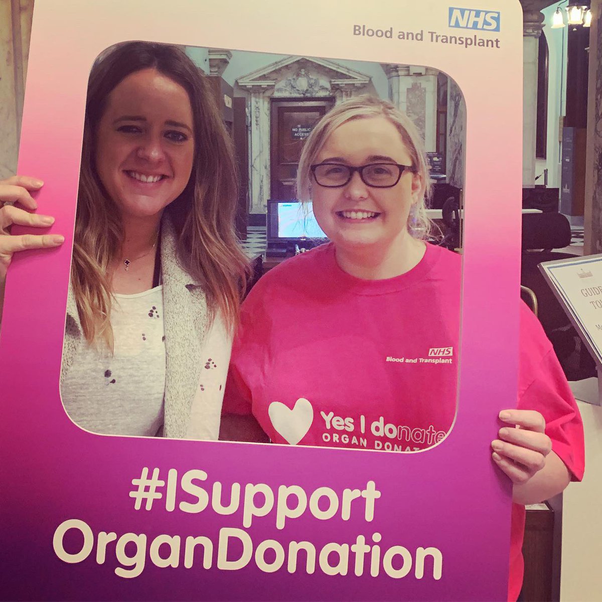 KateNicholl's tweet photo. One donor can save 8 lives - get on the register! #isupportorgandonation #organdonationweek https://t.co/5ZzZmaxK4Z