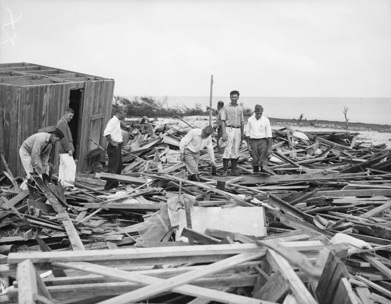 KinetixSol's tweet photo. We wish everyone a safe #LaborDay as we remember &amp; honor the American laborers. We reflect on the #LaborMovement and the power of collective action by those essential for the workings of society.

Read FL's history w/ #hurricanes on #LaborDayWeekend here: https://t.co/m2tKgGIAKT https://t.co/9KYvyYuKrn