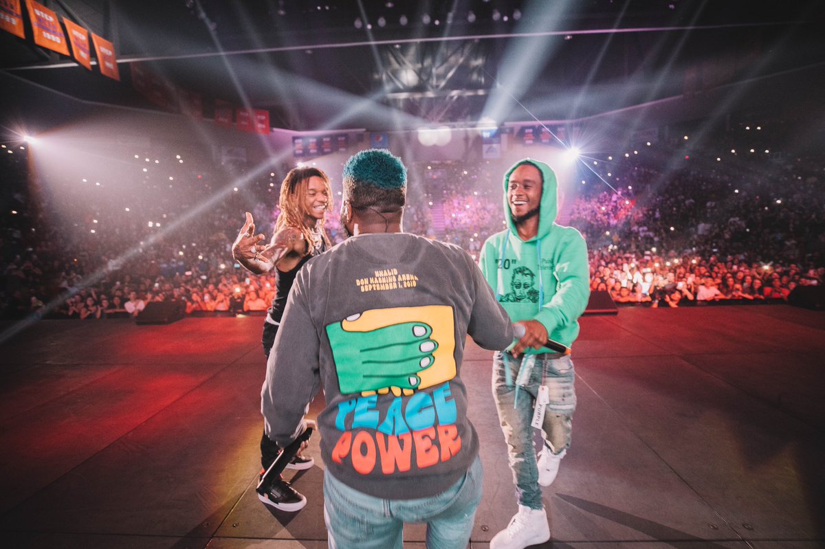 OneHispanic's tweet photo. A Night For Sun City | @thegreatkhalid @sza @lilyachty @RaeSremmurd https://t.co/O3RvtH67qX