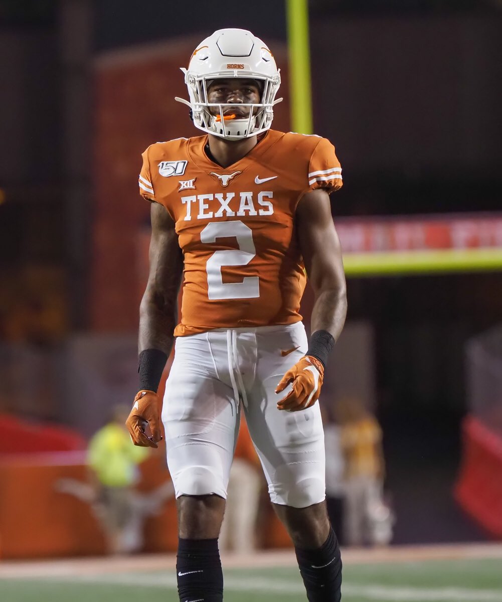 therealkwat's tweet photo. 🤘🏾#Hookem https://t.co/kJlqp1dCMO