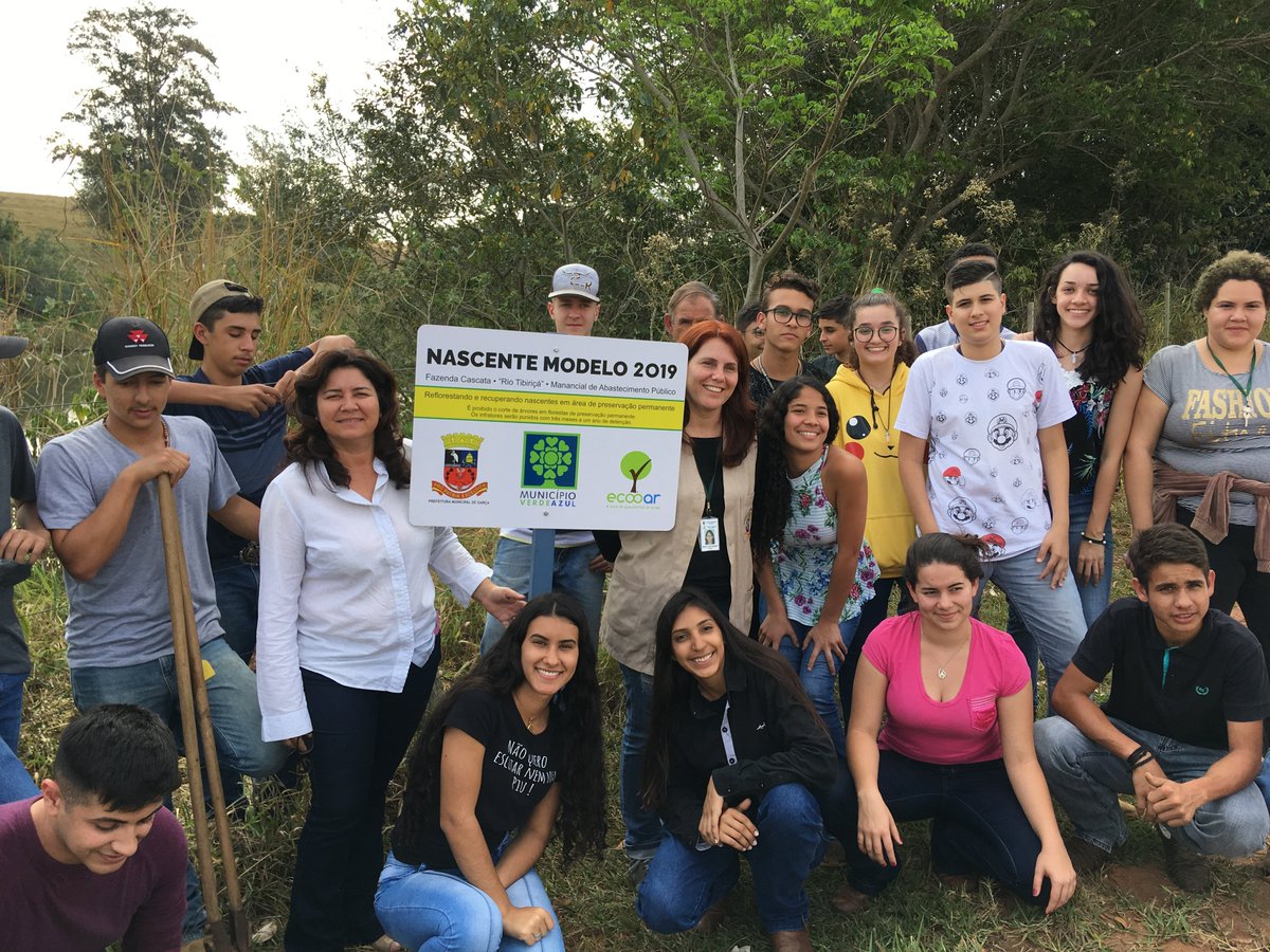 ecooar's tweet photo. Aconteceu nesta segunda, dia 2 de setembro a inauguração da "Nascente Modelo Municipal", cidade de Garça/SP, na Fazenda Cascata. Foram plantadas árvores para ajudar a proteger a nascente, manancial de abastecimento público.

#ecooar https://t.co/FvhADSmgLP